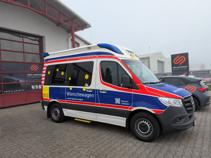Der Wünschewagen Südbaden zeigt sich im neuen Look
